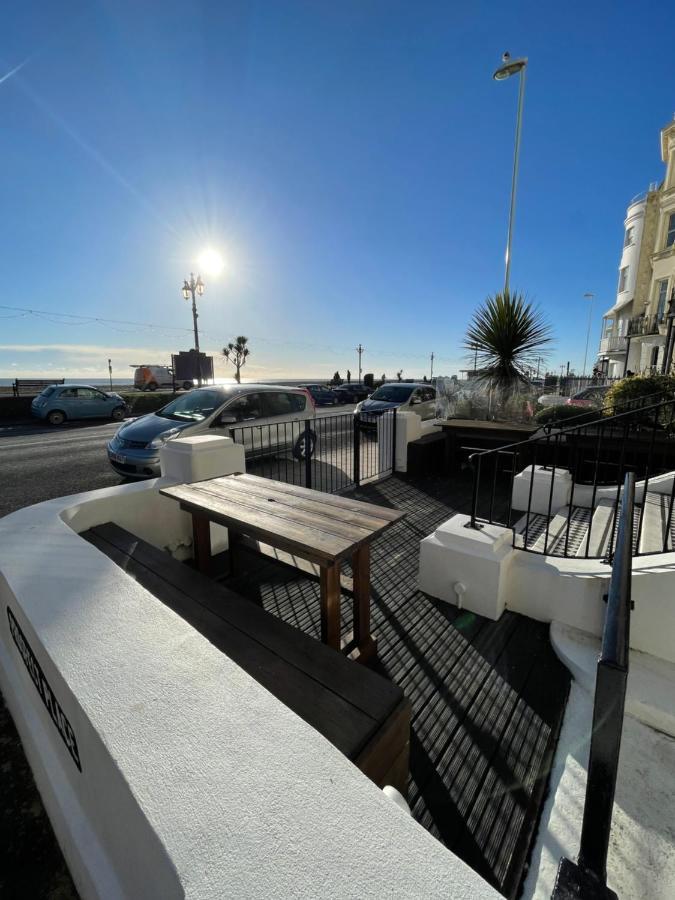 וורטינג Seaview Flat With Balcony, Spacious 2 Bedroom מראה חיצוני תמונה